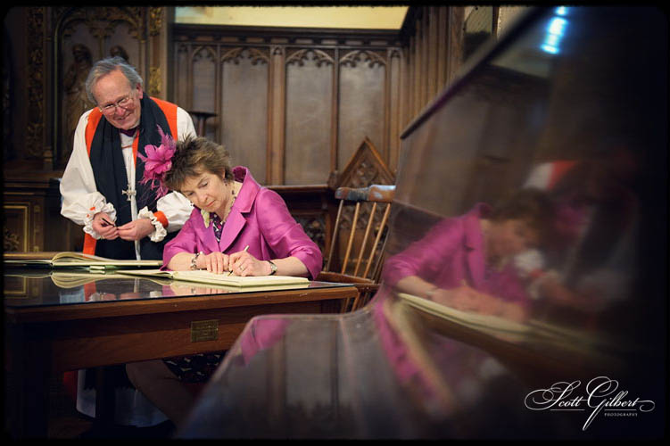 &copy; Scott Gilbert