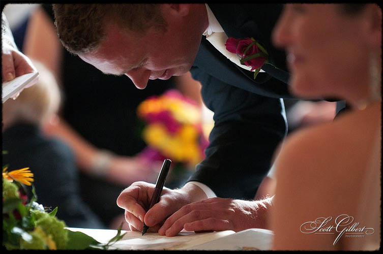 &copy; Scott Gilbert